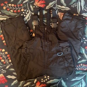 Boys’ black snowpants